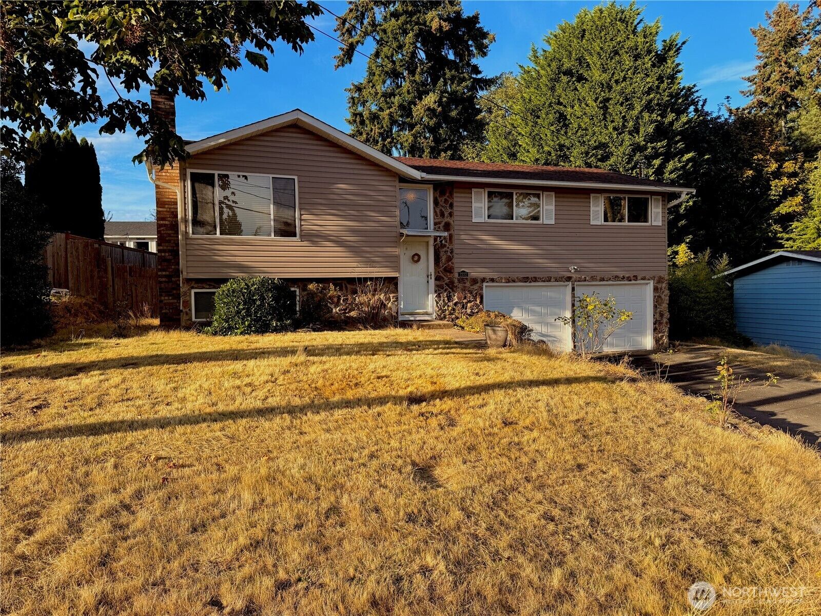 Property Photo: 2232 SW 307th Street WA 98023