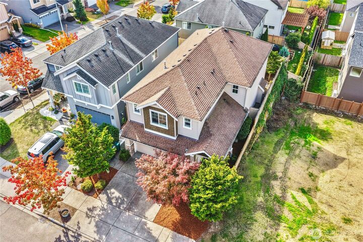Property Photo:  1128  77th Drive SE  WA 98258 