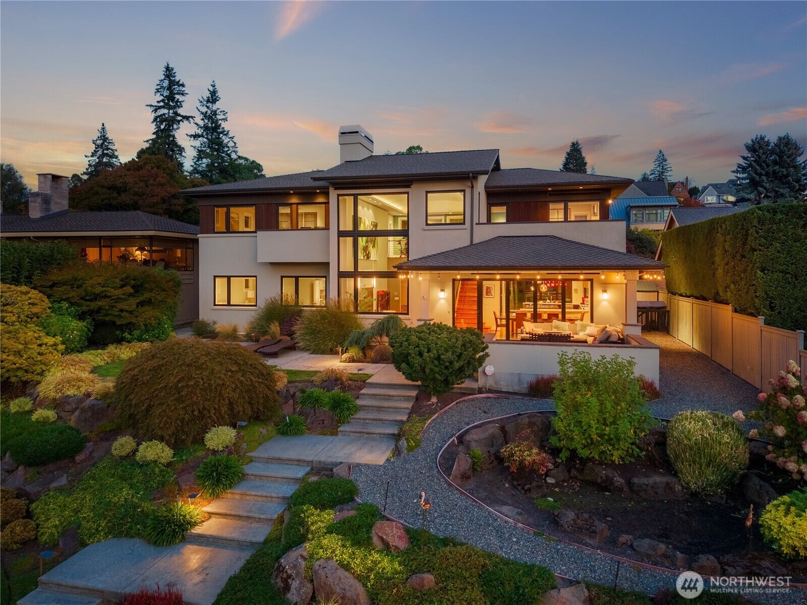 Property Photo: 2820 Magnolia Boulevard W WA 98199