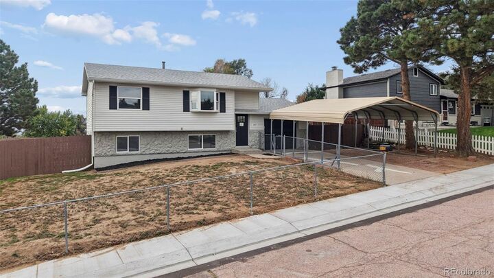 Property Photo:  6885 Mescalero Drive  CO 80915 