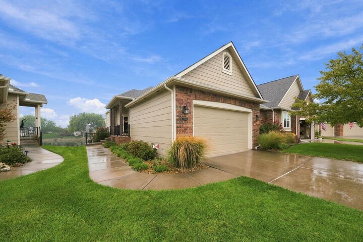 Property Photo: 2301 N Lakeway Ct. KS 67205
