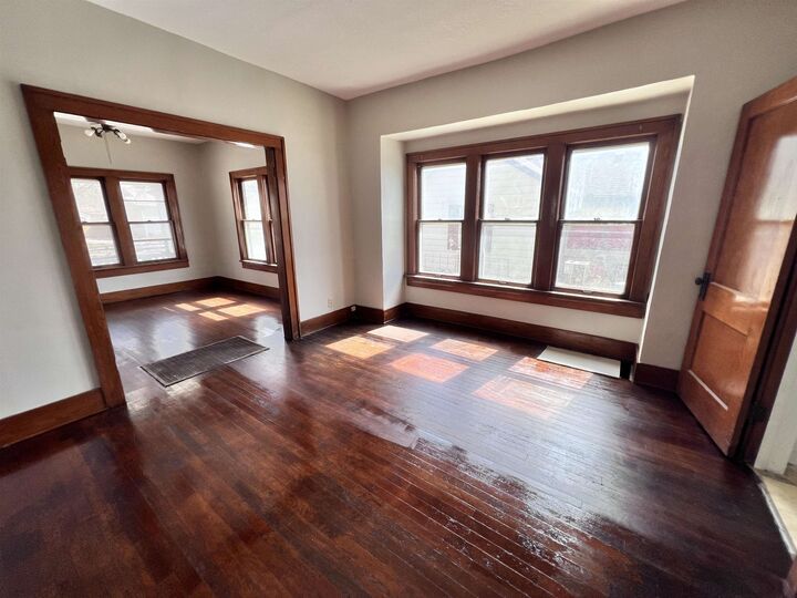 Property Photo: 1915 S Topeka Avenue KS 67211