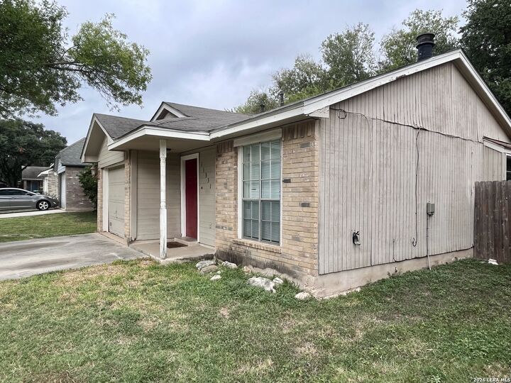 Property Photo:  11331 Jarbo Pass  TX 78245 