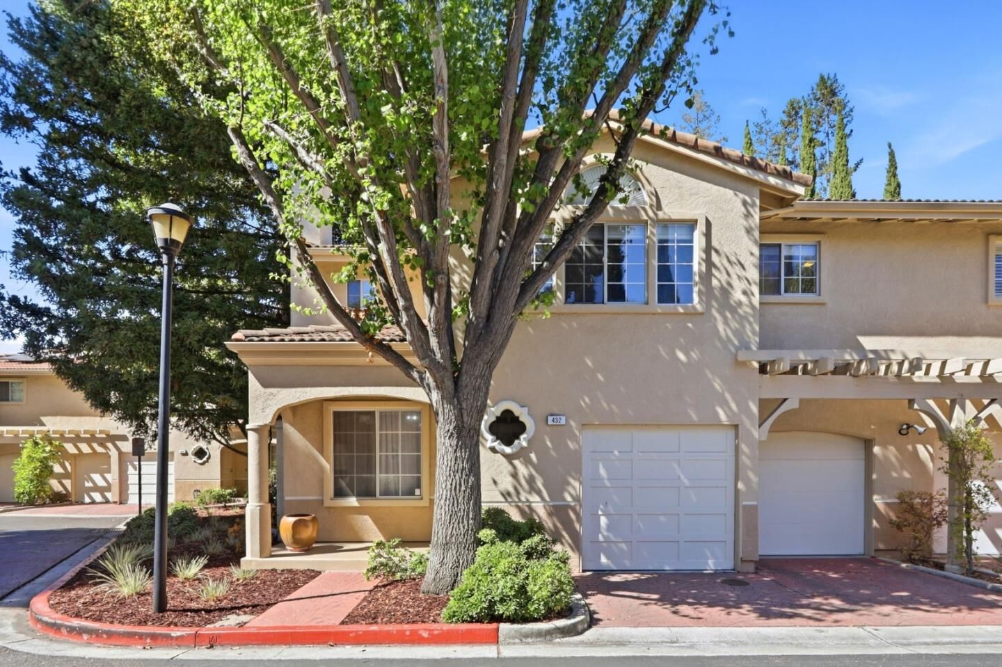 Property Photo: 432 Bella Corte CA 94043