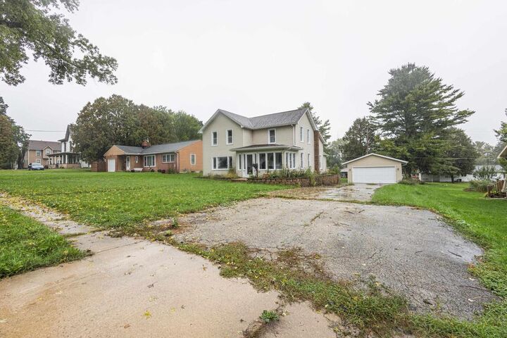 Property Photo:  126 E North Street  WI 53533 
