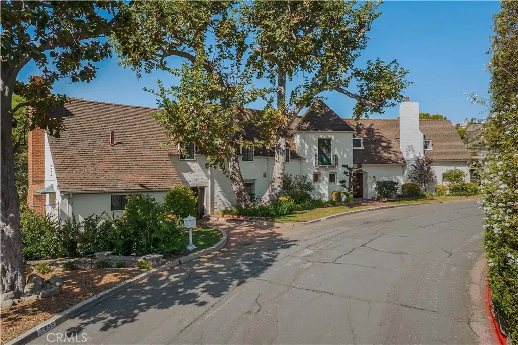 Property Photo:  1463 Melwood Drive  CA 91207 