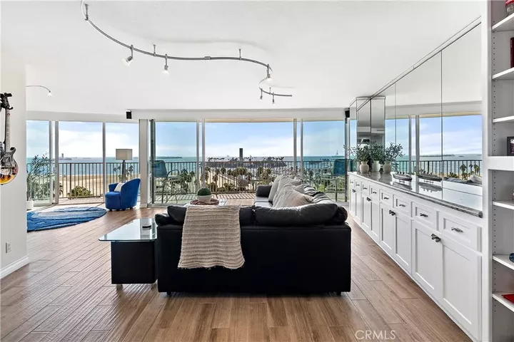 Property Photo:  700 E Ocean Boulevard 1206  CA 90802 