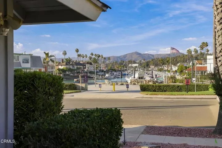 Property Photo:  1274 Beachmont Street  CA 93001 