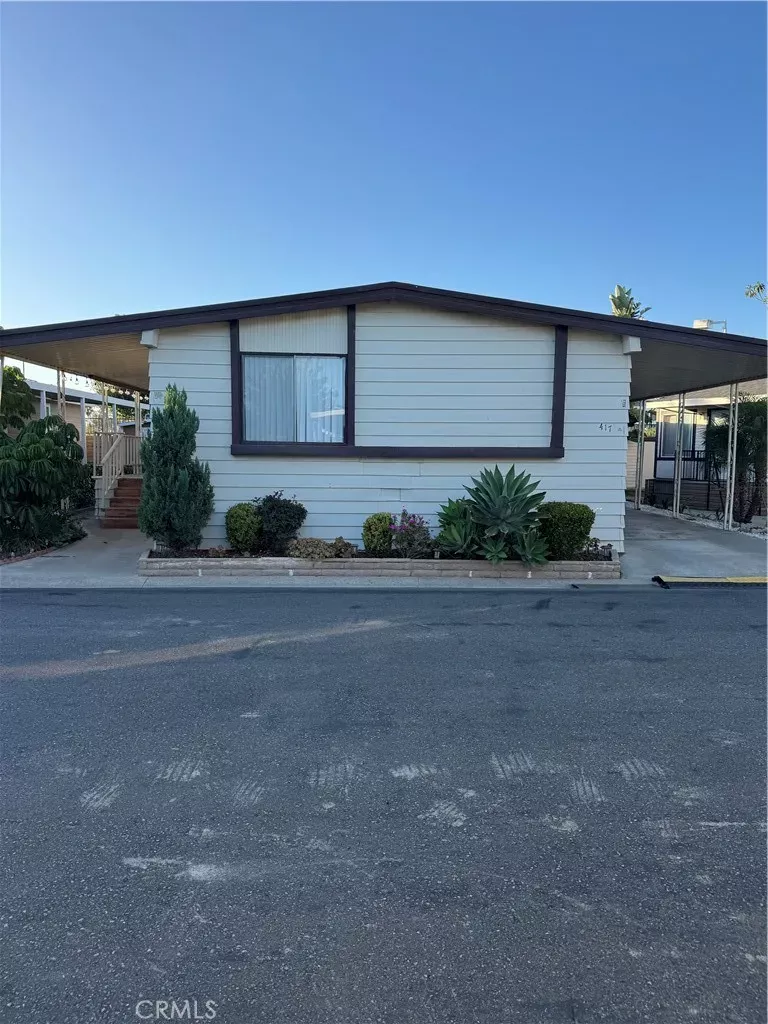 Property Photo: 5772 Garden Grove 417 CA 92683