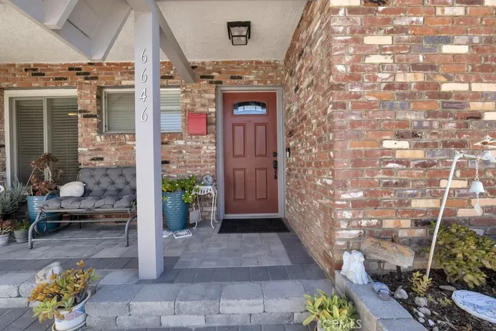 Property Photo: 6646 Berquist CA 91307