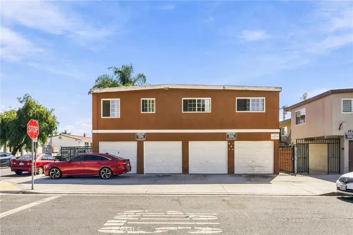 Property Photo: 5333 Pine Avenue CA 90805