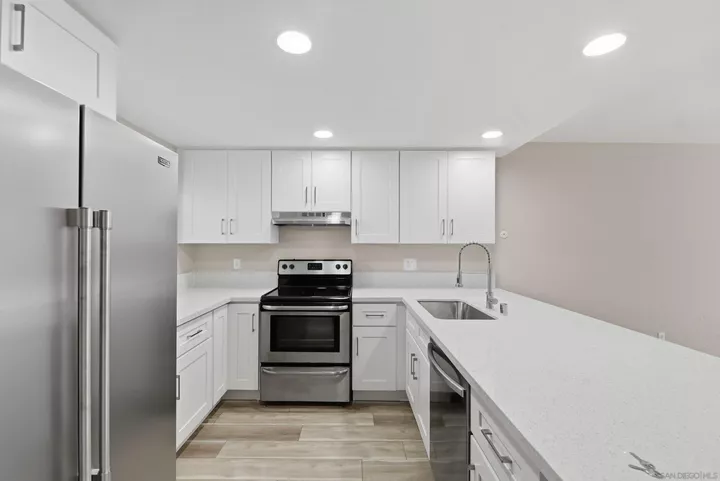 Property Photo:  8775 Navajo Rd 7  CA 92119 