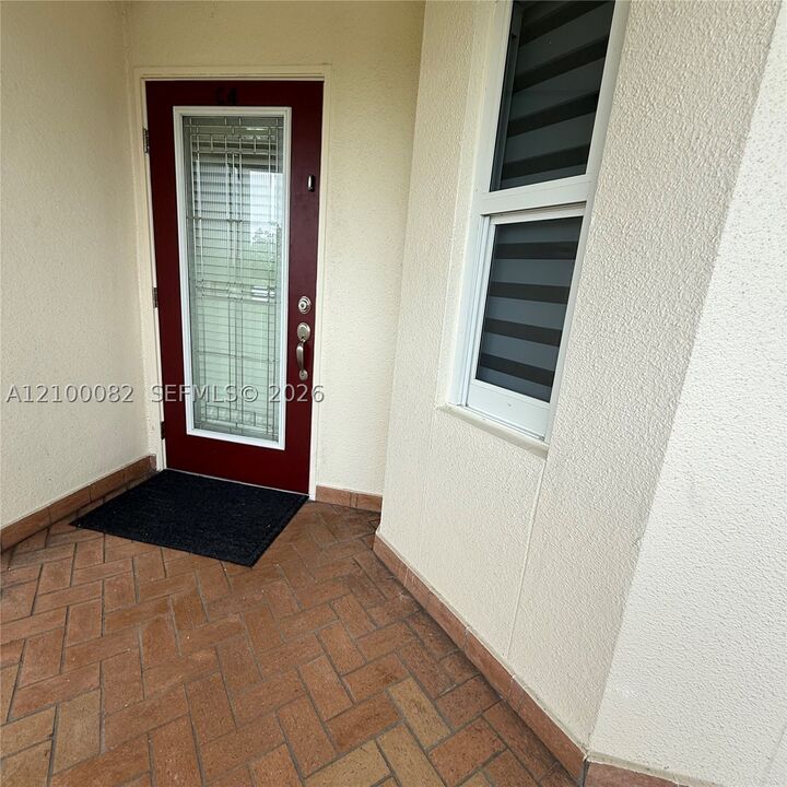Property Photo: 1801 Eleuthera Pt C4 FL 33066