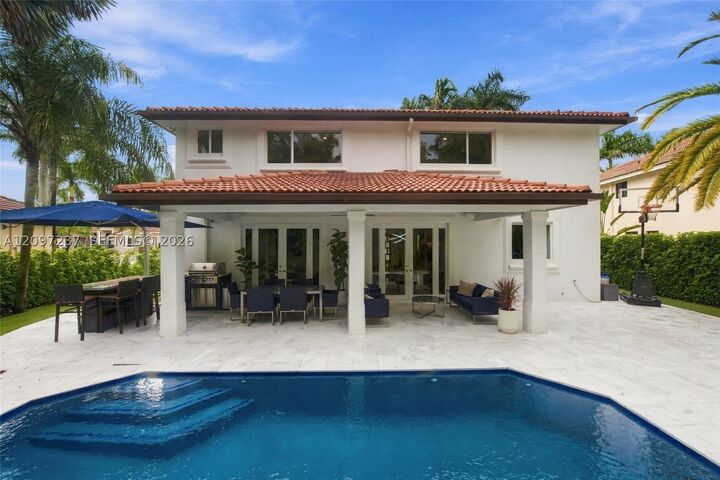 Property Photo:  1937 Timberline Rd  FL 33327 