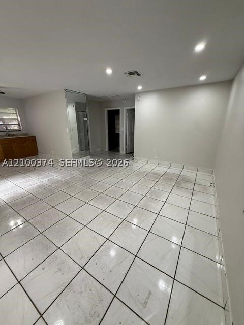 Property Photo:  156 NW 12th St 3  FL 33060 