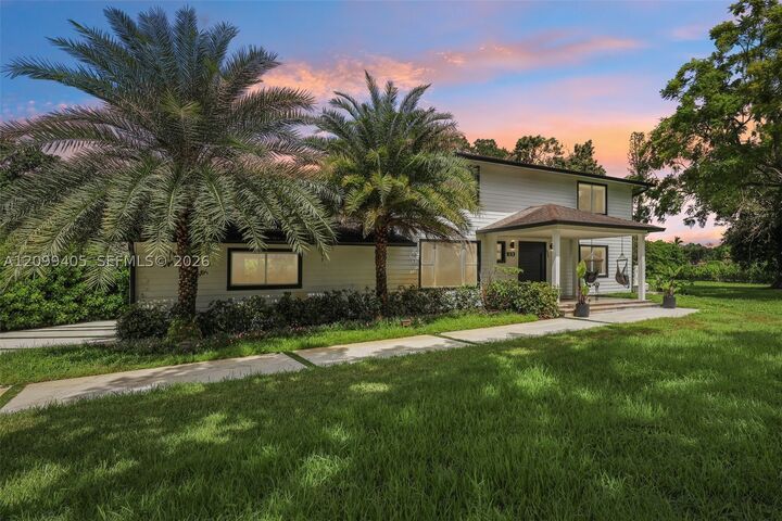 Property Photo:  18301 SW 50th St  FL 33331 