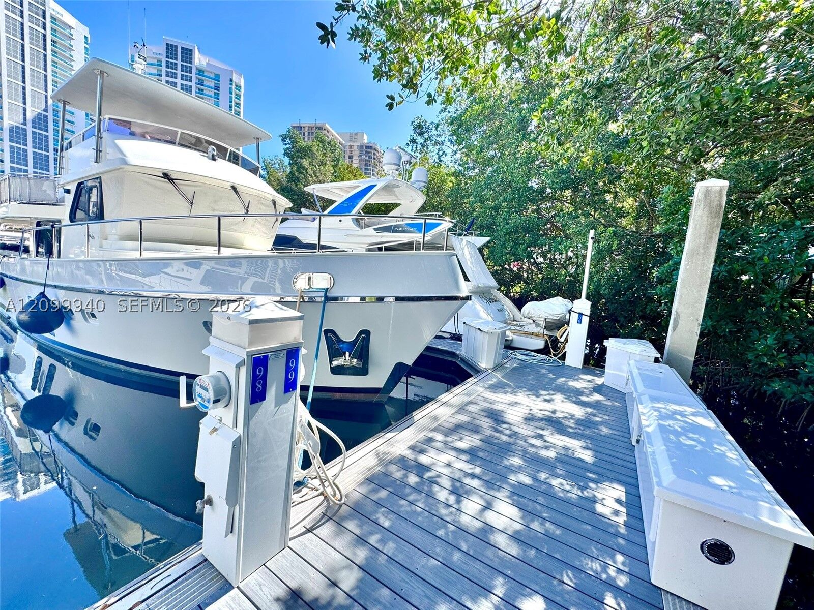 Property Photo:  3575 Mystic Pointe Dr Slip #110  FL 33180 