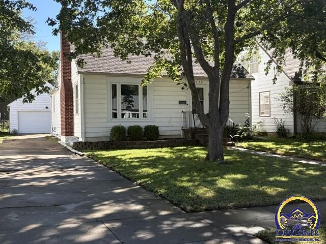 Property Photo:  1030 Lawrence St  KS 66801 