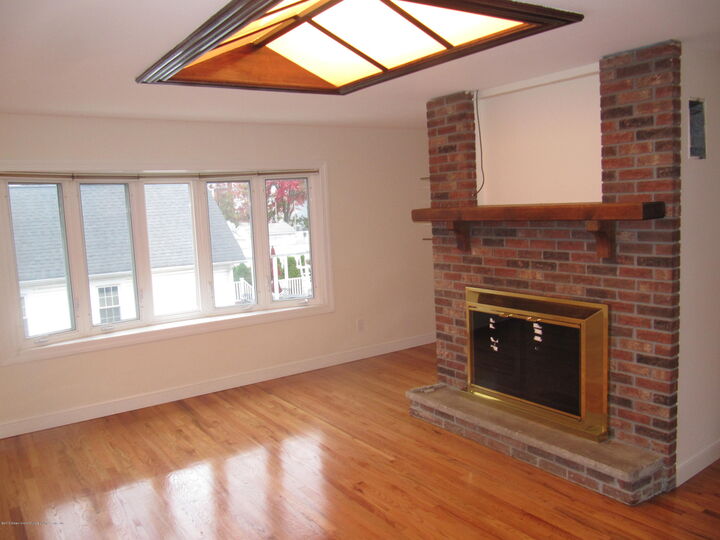 Property Photo: 117 Bay Terrace NY 10306