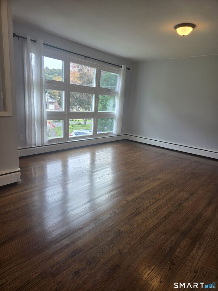 Property Photo:  33 Wagon Wheel Court  CT 06779 
