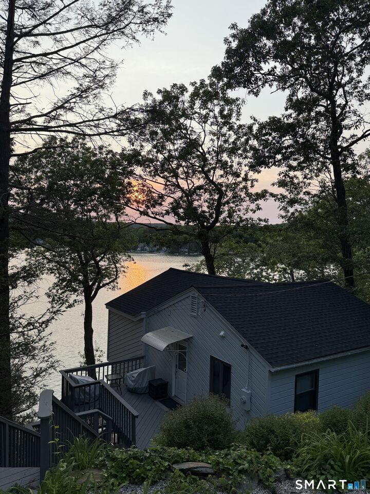 Property Photo:  13 Wangonk Trail  CT 06424 