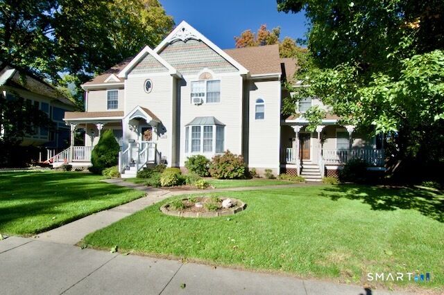 Property Photo:  101 Curtis Street 1  CT 06450 