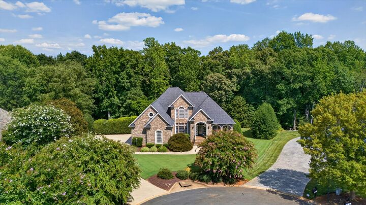 Property Photo: 415 Lions Paw Court SC 29349