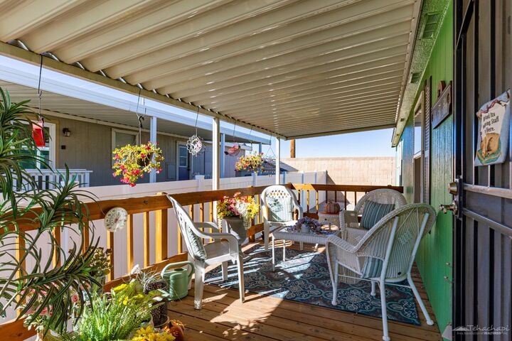 Property Photo:  600 Dennison #8 Road 8  CA 93561 