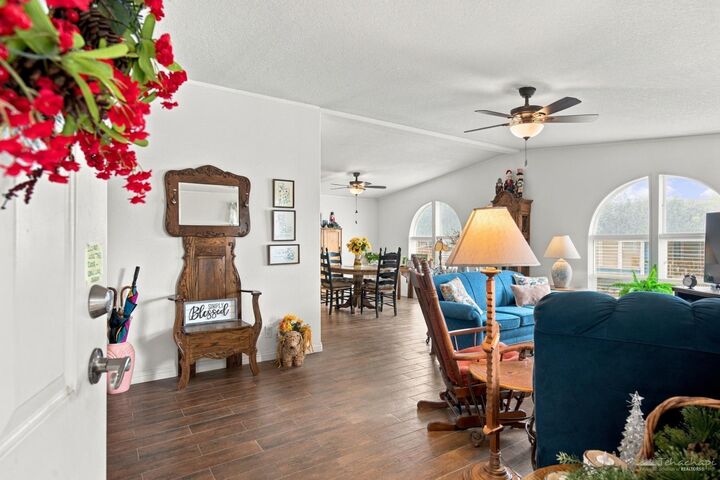 Property Photo:  600 Dennison #8 Road 8  CA 93561 
