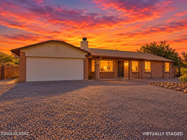 Property Photo: 4941 N Avenida Largo AZ 85745