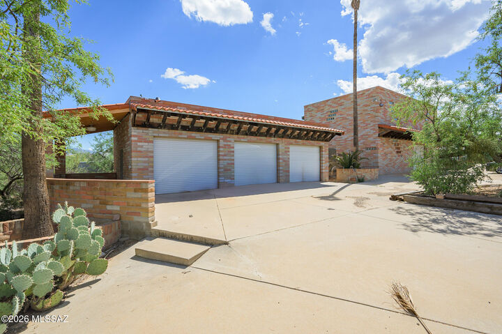 Property Photo:  9191 S Tewa Trail  AZ 85641 