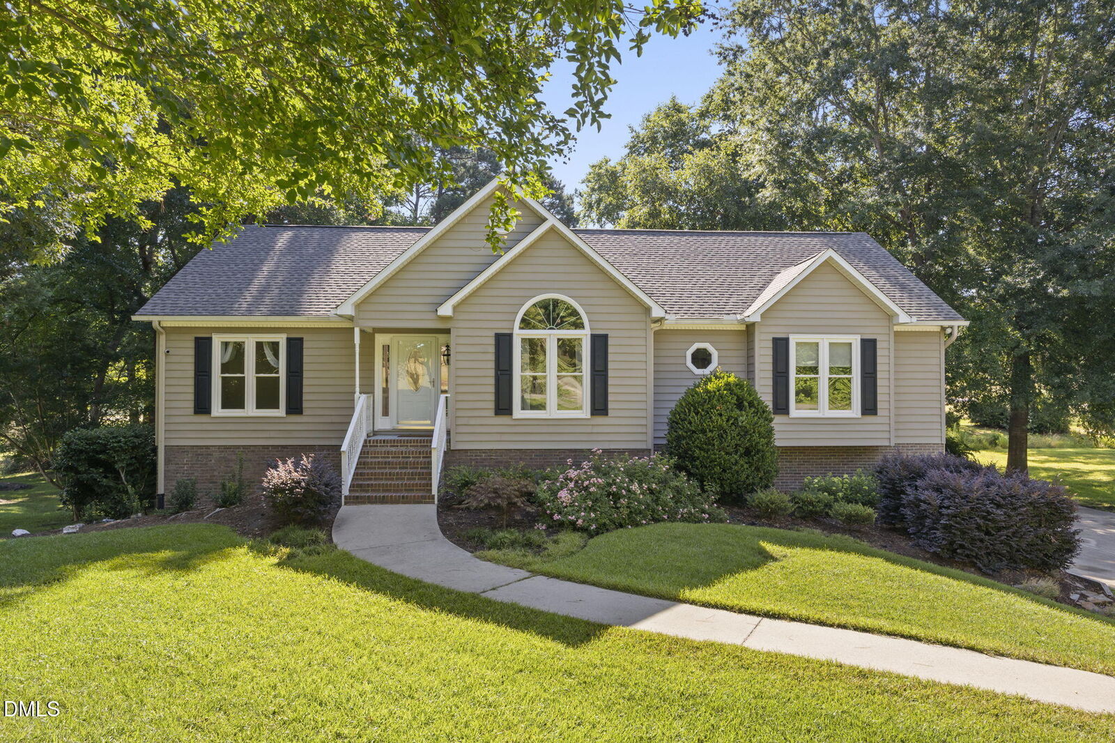 Property Photo:  5829 Bluejay Drive  NC 27332 
