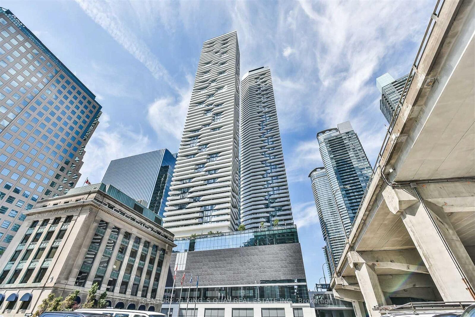 Photo de la propriété: 88 Harbour Street 6802 ON M5J 0C3