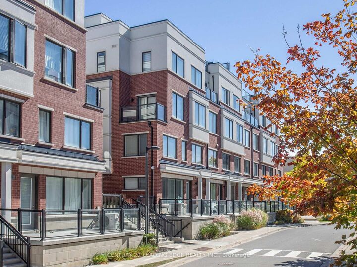 Photo de la propriété:  600 Alex Gardner Circle 119  ON L4G 3G5 