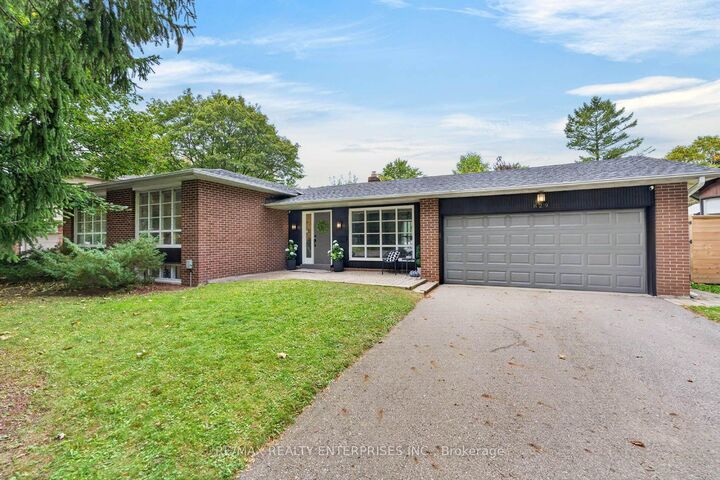 Property Photo:  829 Terlin Boulevard  ON L5H 1T1 