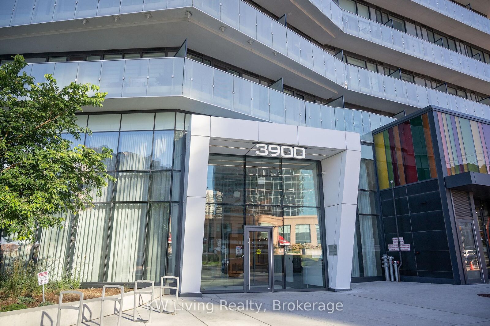 Property Photo:  3900 Confederation Parkway SW 4404  ON L5B 0M3 