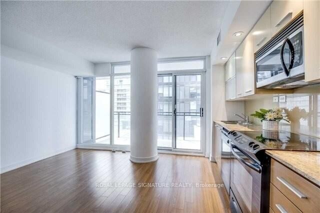Property Photo:  8 Telegram Mews 623  ON M5V 3Z5 