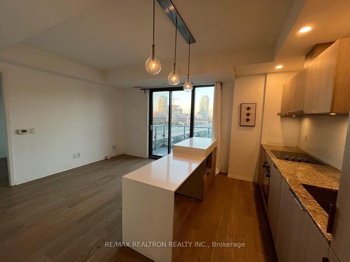 Property Photo:  12 Bonnycastle Street 911  ON M5A 0C8 