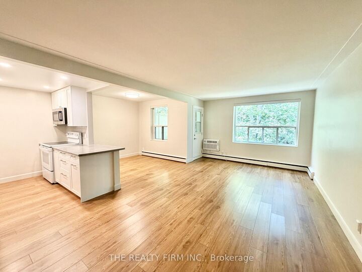 Property Photo:  55 Beechwood Place 214  ON N6C 1H7 