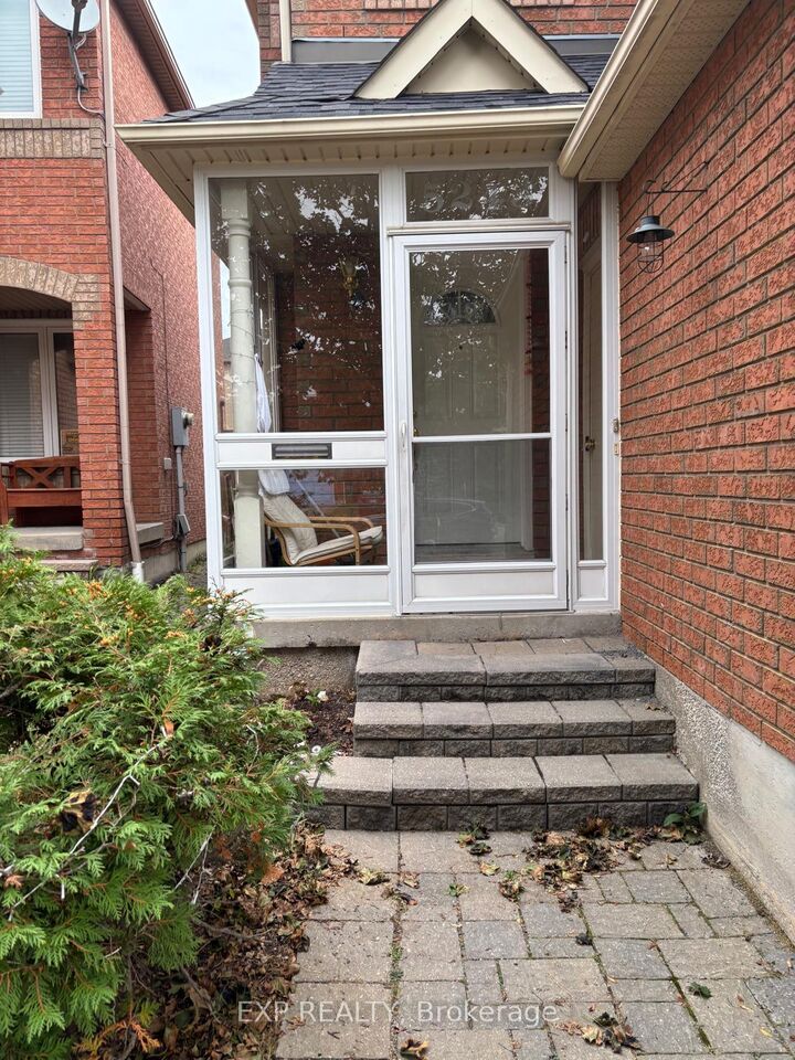 Property Photo:  5243 Heatherleigh Avenue Lower Level - Bsmnt Only  ON L5V 2A1 
