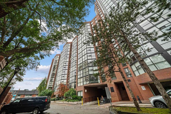Property Photo: 701 King Street W 1007 ON M5V 2W7