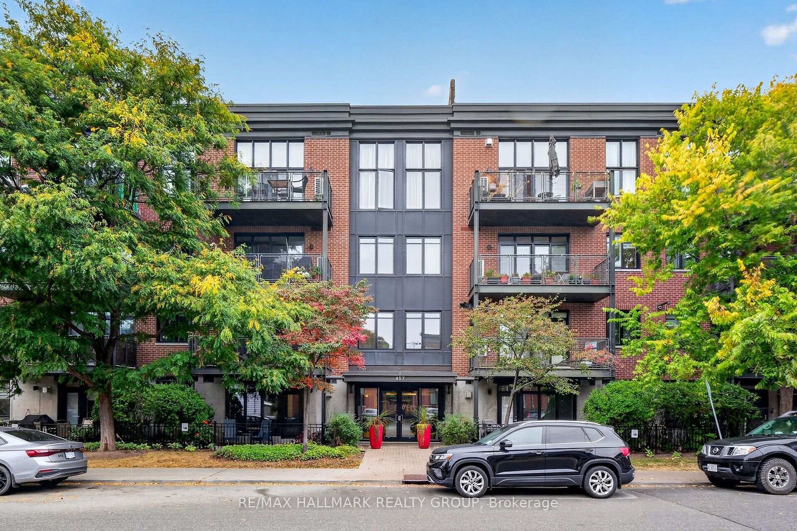 Property Photo:  457 McLeod Street 210  ON K1R 5P5 