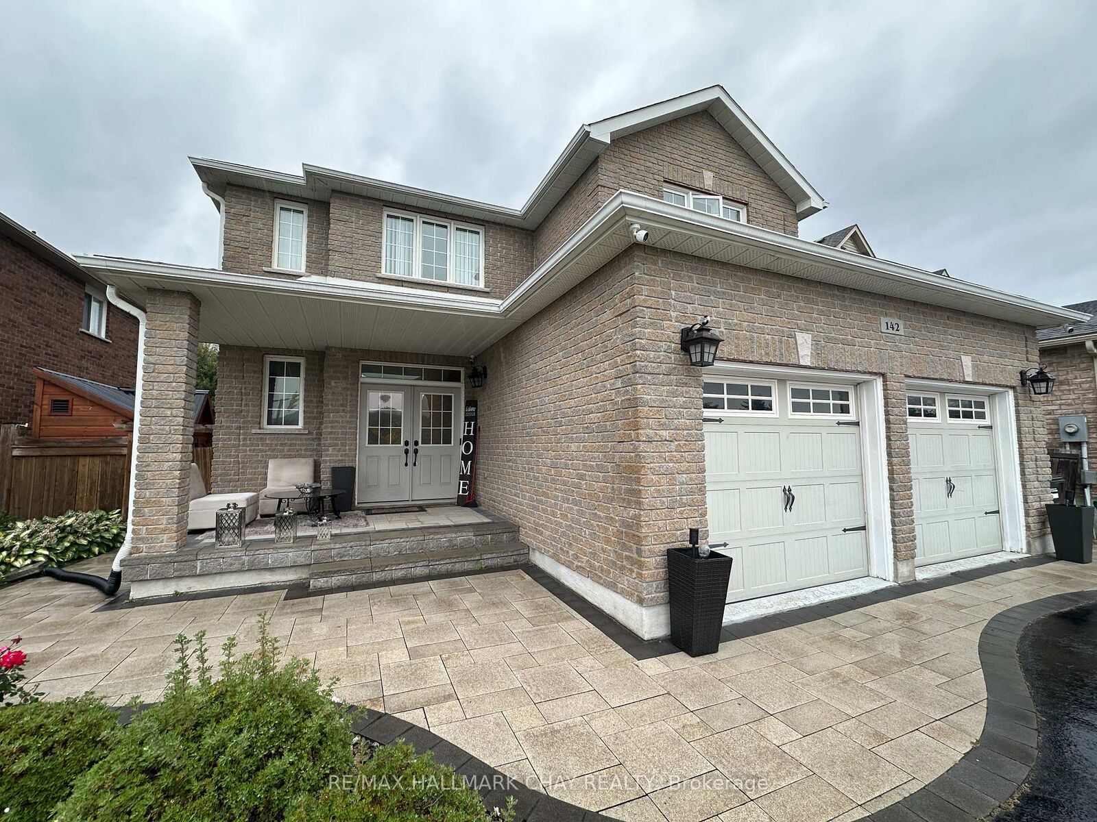 Property Photo:  142 Summerset Drive  ON L4N 6G5 