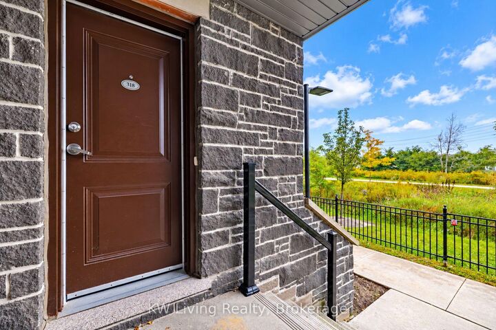 Property Photo:  20 Dunsheath Way 318  ON L6B 1N3 
