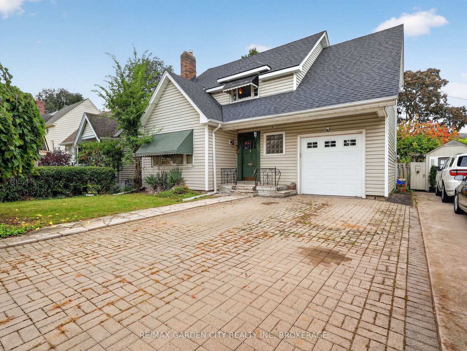 Property Photo:  136 Highland Avenue  ON L2R 4J4 
