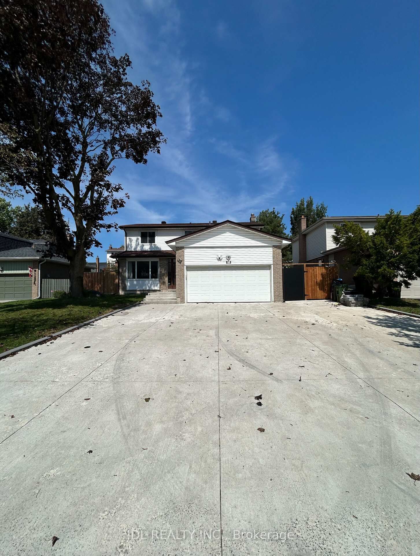 Property Photo:  91 Bushmills Sq. Square Entire One Bedroom Bsmt  ON M1V 1K5 