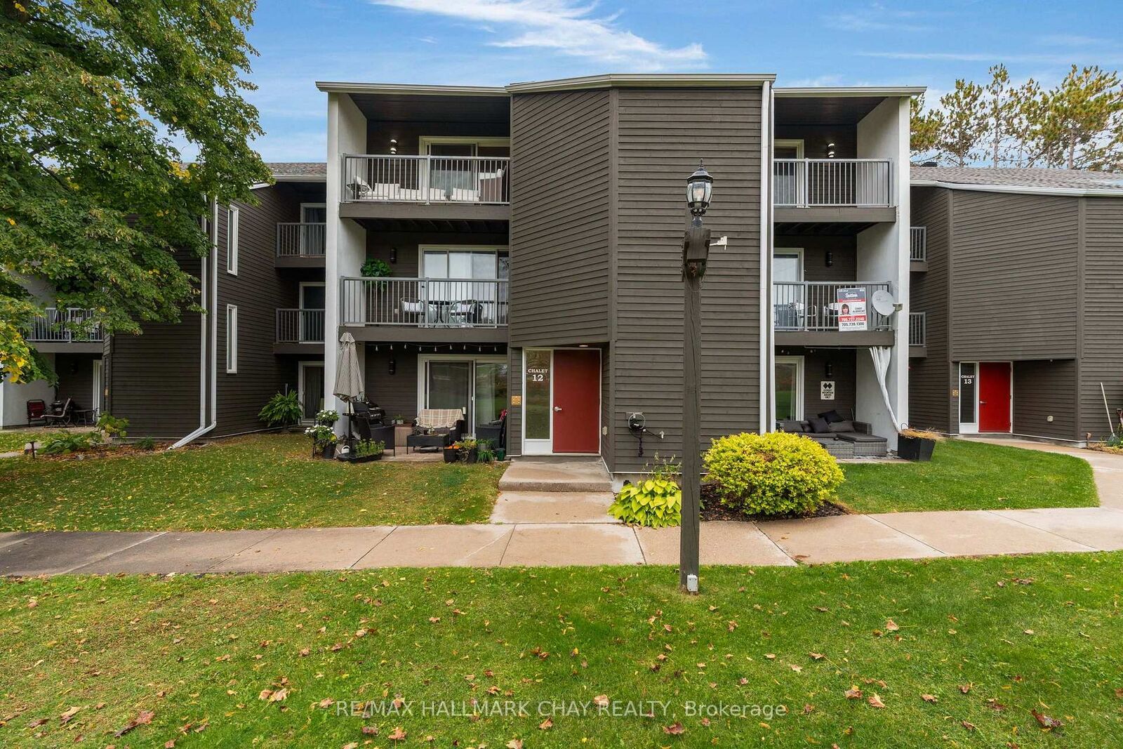 Property Photo: 1102 Horseshoe Valley Road W 312 ON L4M 4Y8