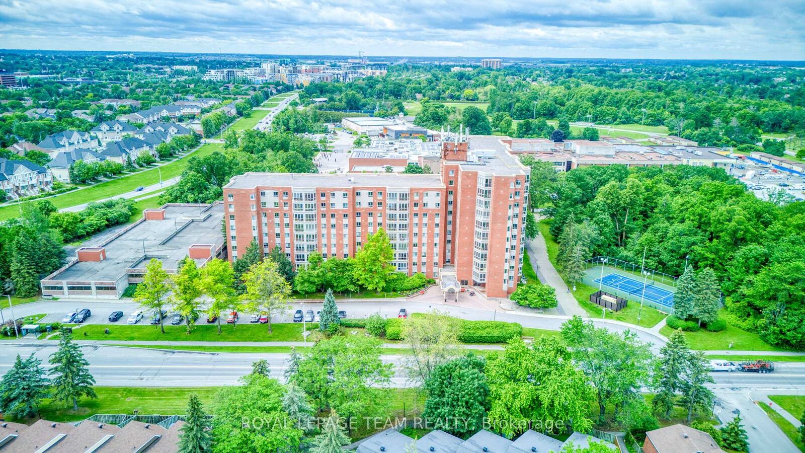 Property Photo:  960 Teron Road 401  ON K2K 2B6 