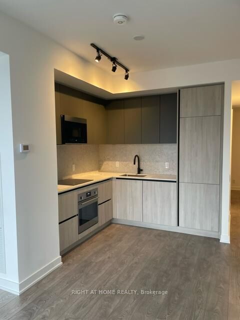 Property Photo:  108 Peter Street 3815  ON M5V 0W2 