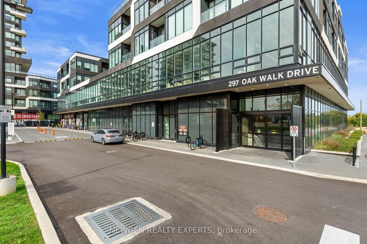 Property Photo:  297 Oak Walk Drive 2505  ON L6H 3R6 